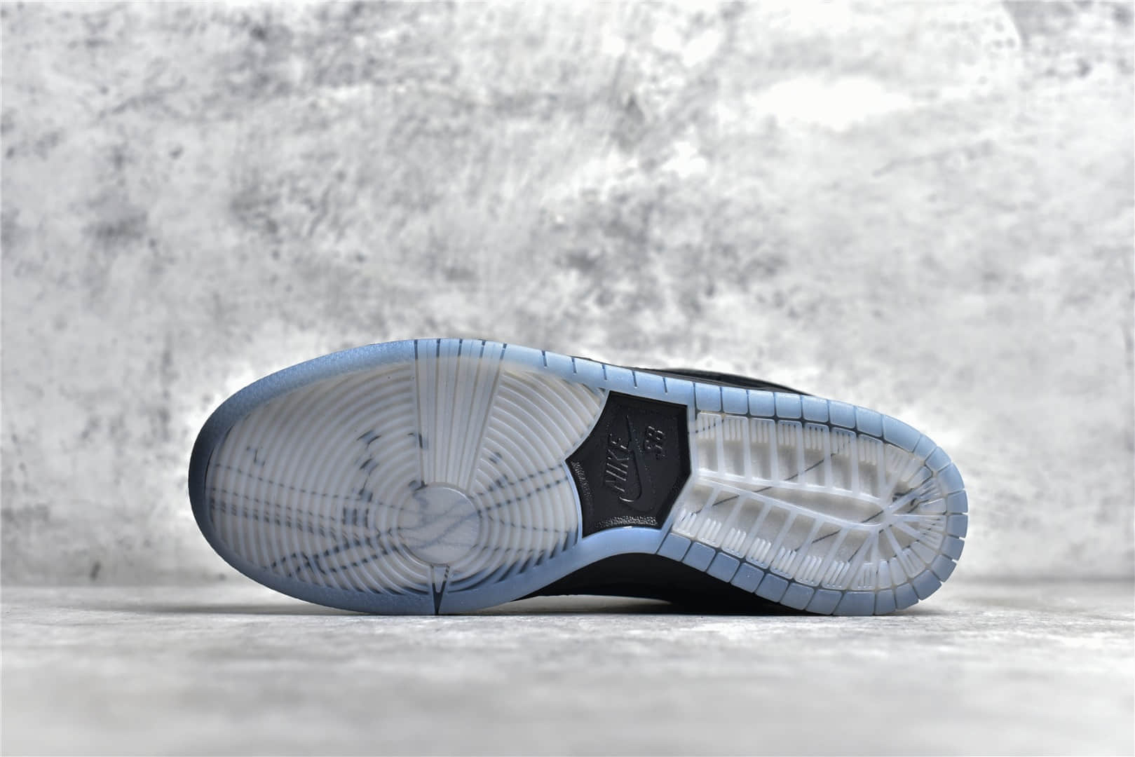 504750 086,耐克SB Dunk黑色低帮,耐克Dunk黑色低帮,耐克SB Dunk黑莱卡,耐克缓震板鞋 IMG_256