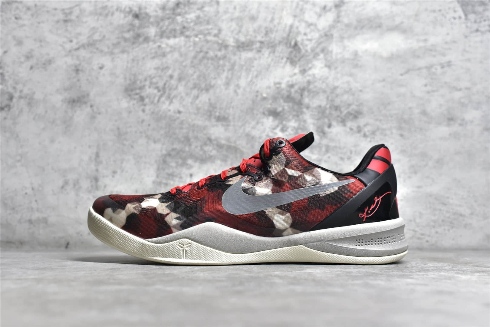 NIKE KOBE 8 SYSTEM EASTER,555035-061,耐克科比8代球鞋,高仿耐克科比球鞋 灭世纯原版本耐克科比8代乳蛇 NIKE KOBE 8 SYSTEM EASTER 耐克科比球鞋货源 货号:555035-061