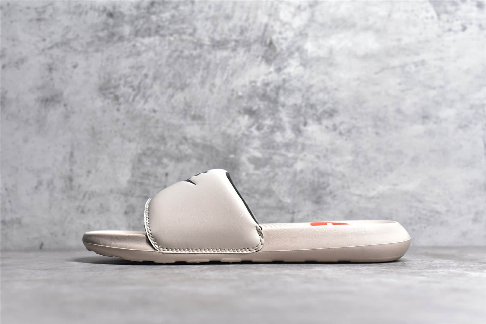 Nike Victori One Slide,CN9677-200,耐克米色拖鞋,耐克拖鞋米色,正品耐克拖鞋 IMG_256