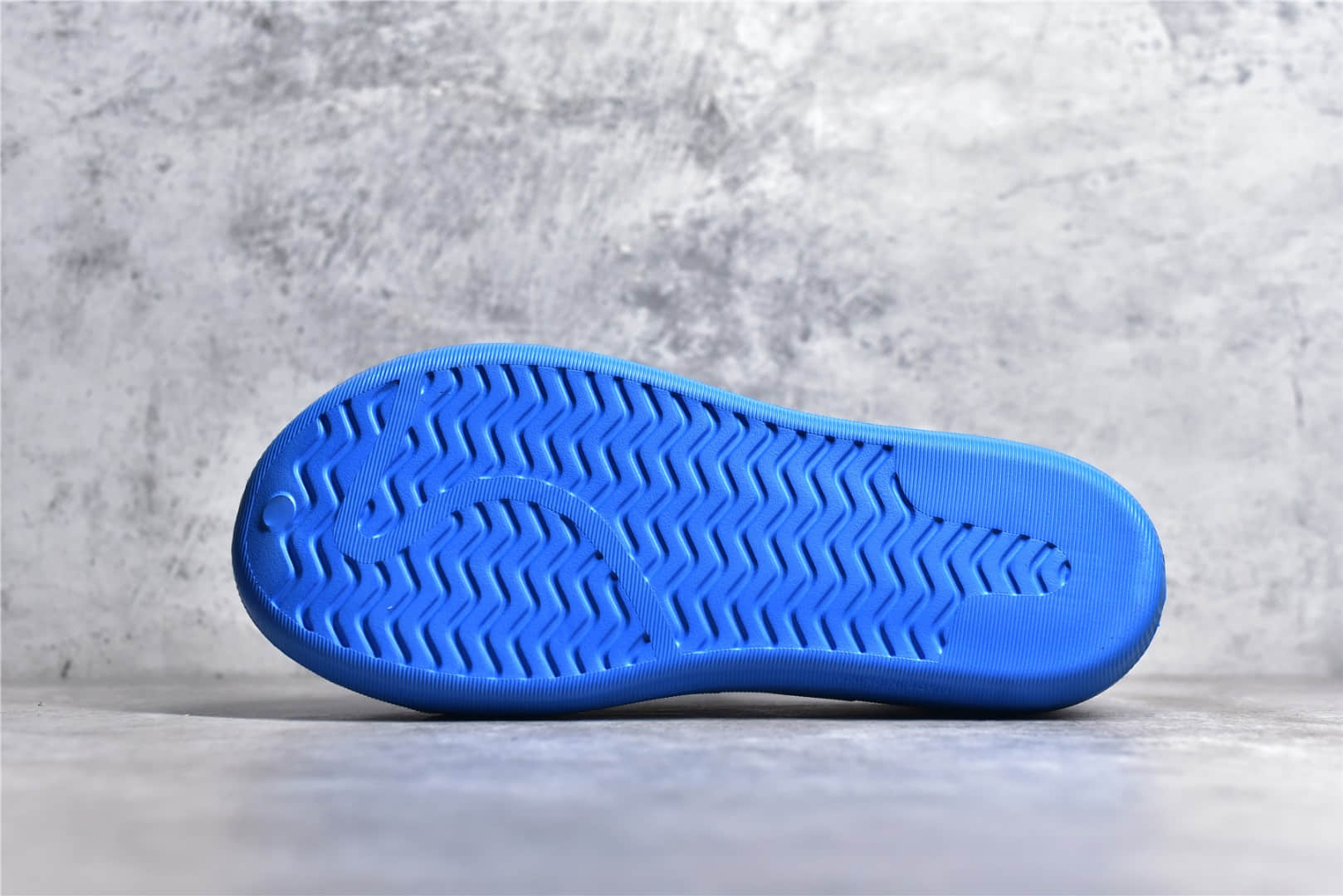 HQ8758,阿迪达斯贝壳头板鞋,阿迪达斯木屐鞋,阿迪达斯蓝色板鞋 IMG_256