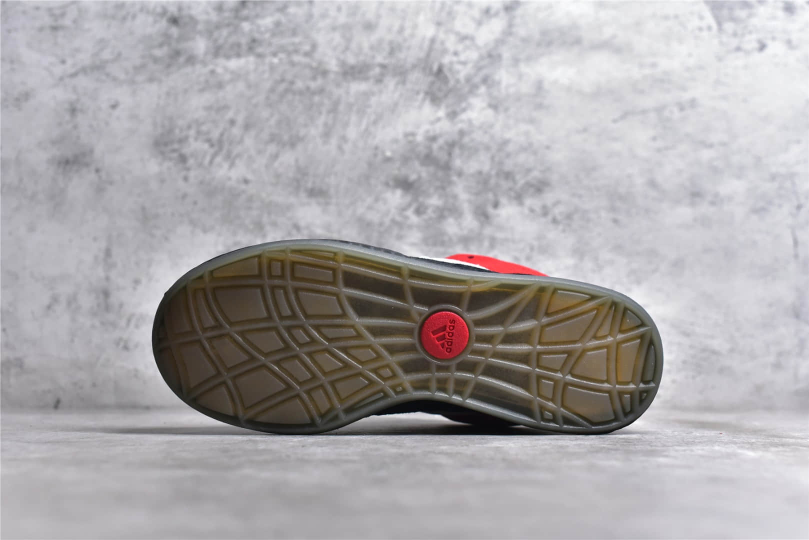 GY2903,阿迪达斯黑红板鞋,阿迪达斯面包鞋,莆田阿迪达斯工厂 IMG_256