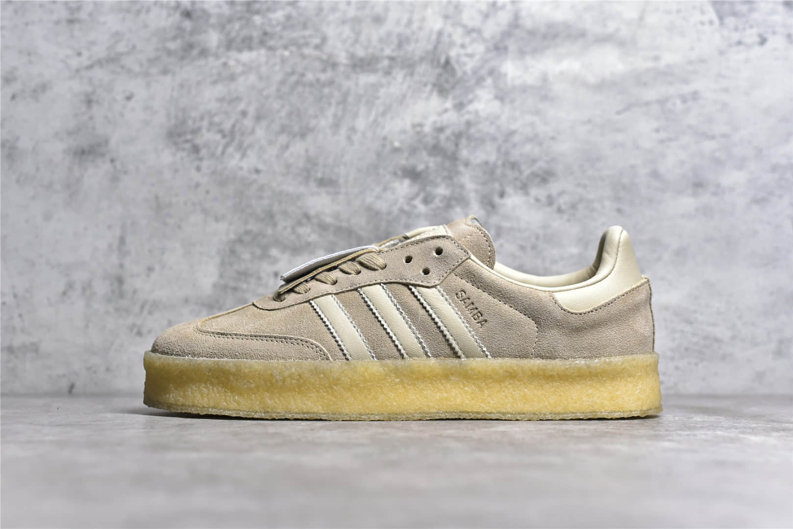 ID7298,阿迪达斯米色板鞋,阿迪达斯KITH联名,阿迪达斯麂皮板鞋,高仿阿迪达斯货源 IMG_256