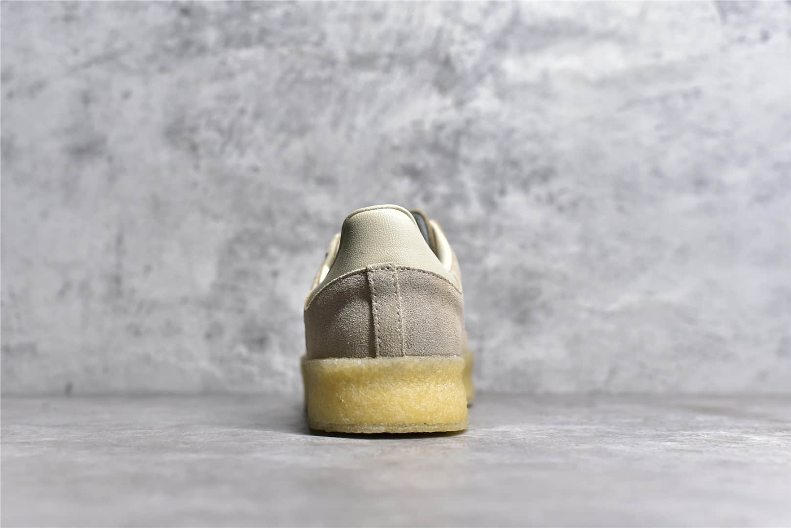 ID7298,阿迪达斯米色板鞋,阿迪达斯KITH联名,阿迪达斯麂皮板鞋,高仿阿迪达斯货源 IMG_256