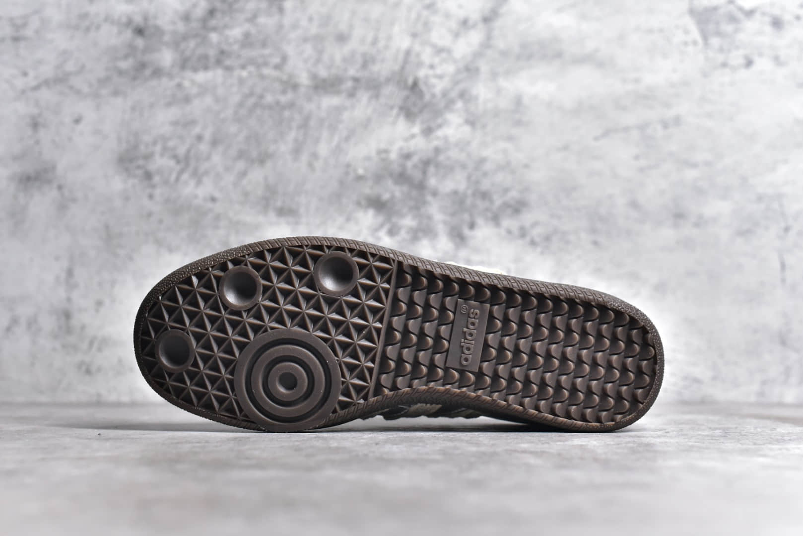 adidas Original Samba Classic,阿迪达斯银色板鞋,阿迪达斯桑巴,高仿阿迪达斯桑巴 IMG_256