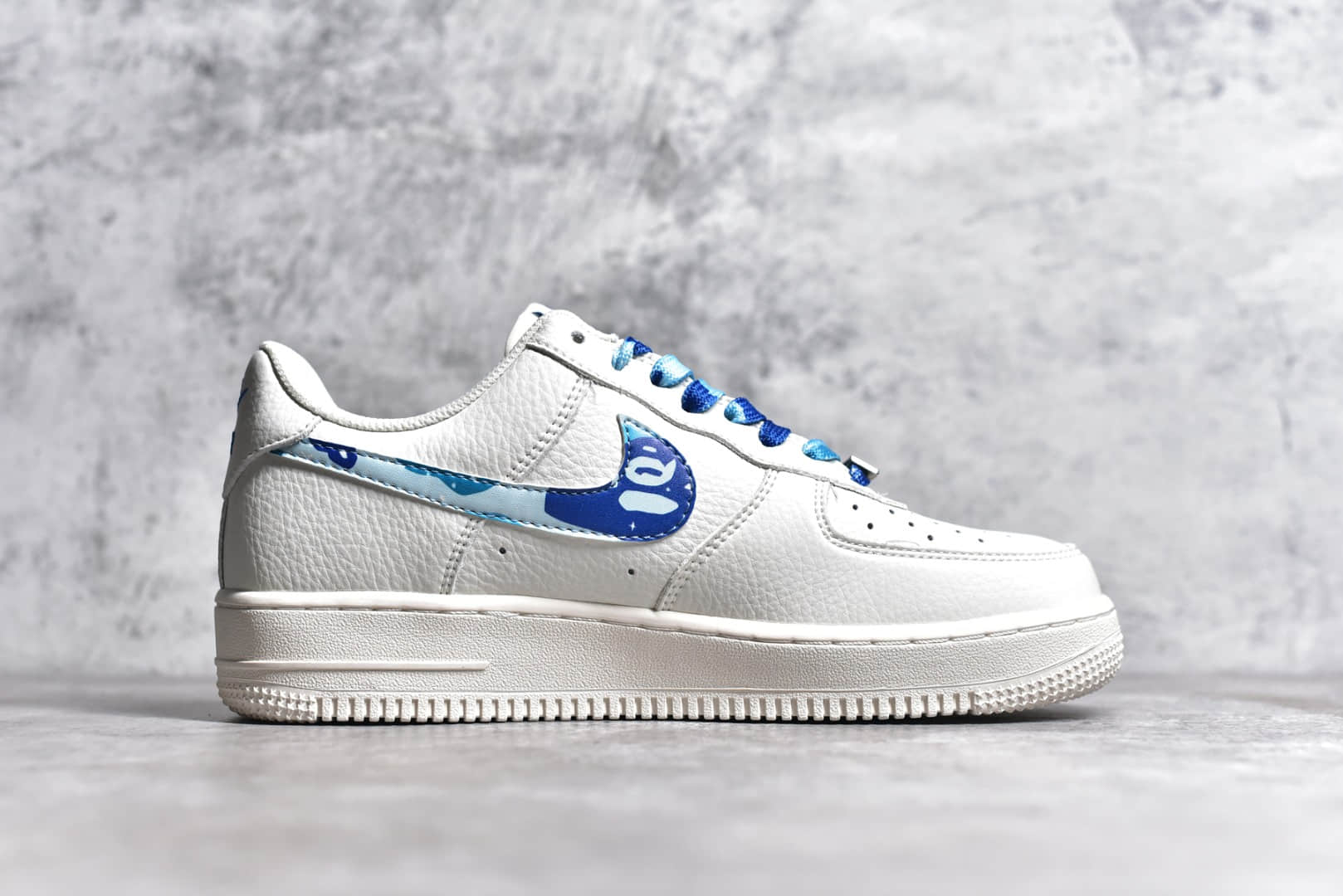 AA1356-116,耐克空军猿人头联名,耐克猿人头联名,耐克空军白蓝低帮 IMG_256