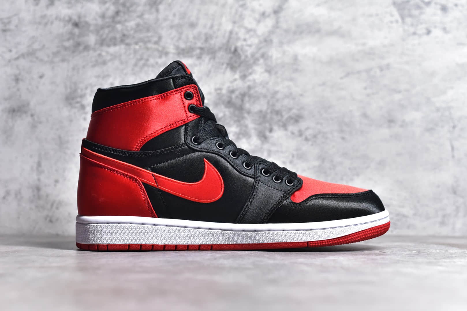 FD4810-061,AJ1丝绸,AJ1黑红高帮,AJ1丝绸黑红高帮 IMG_256