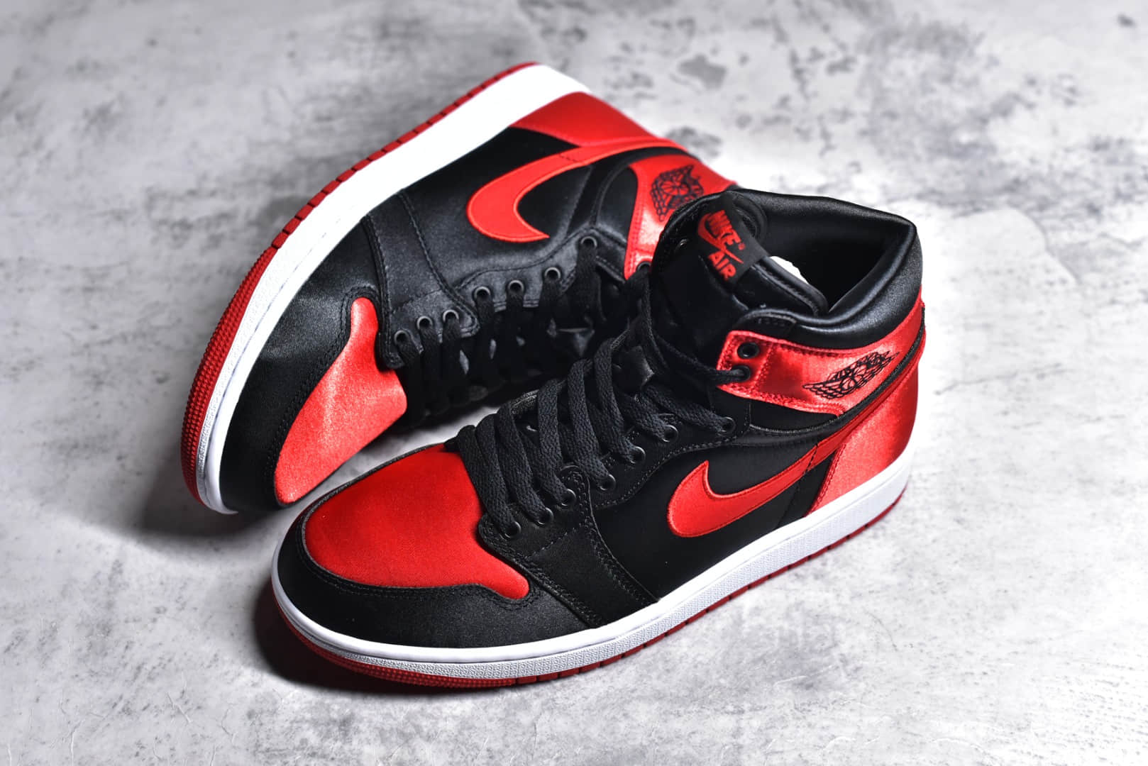 FD4810-061,AJ1丝绸,AJ1黑红高帮,AJ1丝绸黑红高帮 IMG_256