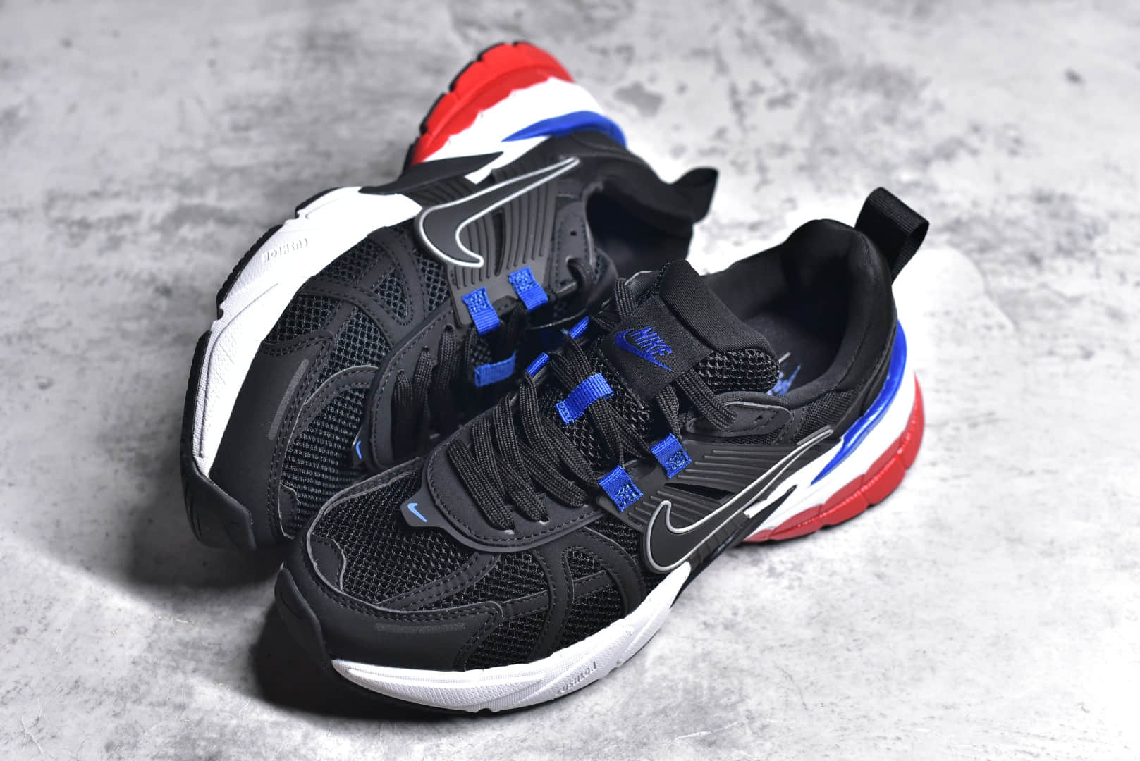 FD0736-106,耐克V2K跑鞋,耐克复古黑色跑鞋,耐克黑红跑鞋 IMG_256