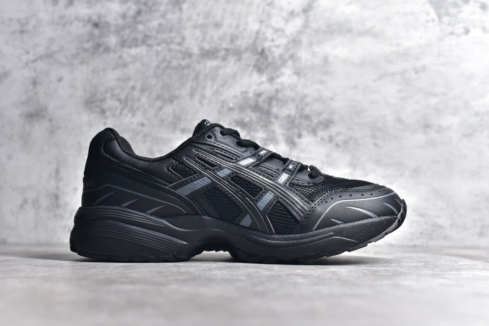 亚瑟士黑色跑鞋,莆田亚瑟士货源,亚瑟士1090V2,高仿亚瑟士 IMG_256