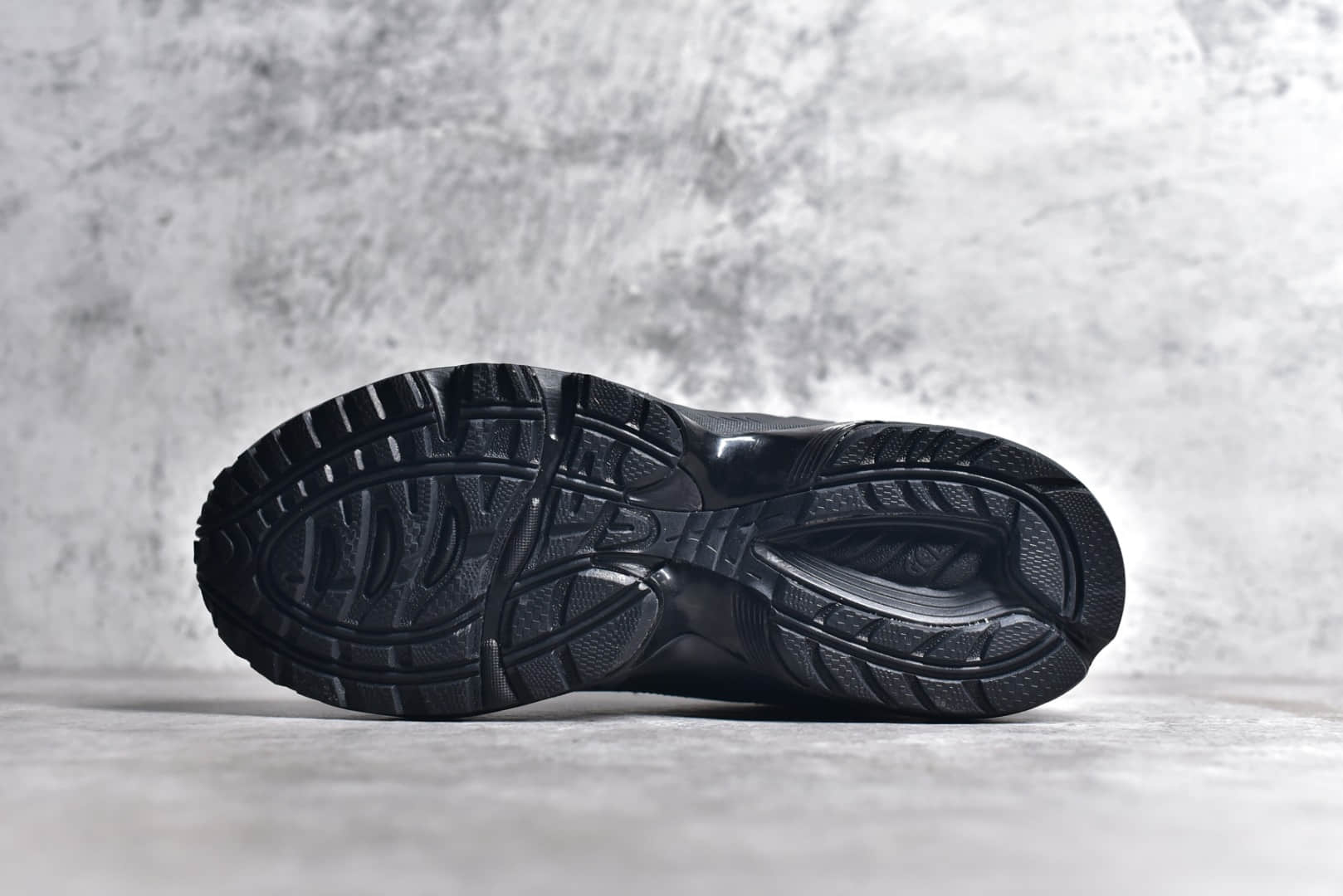 亚瑟士黑色跑鞋,莆田亚瑟士货源,亚瑟士1090V2,高仿亚瑟士 IMG_256