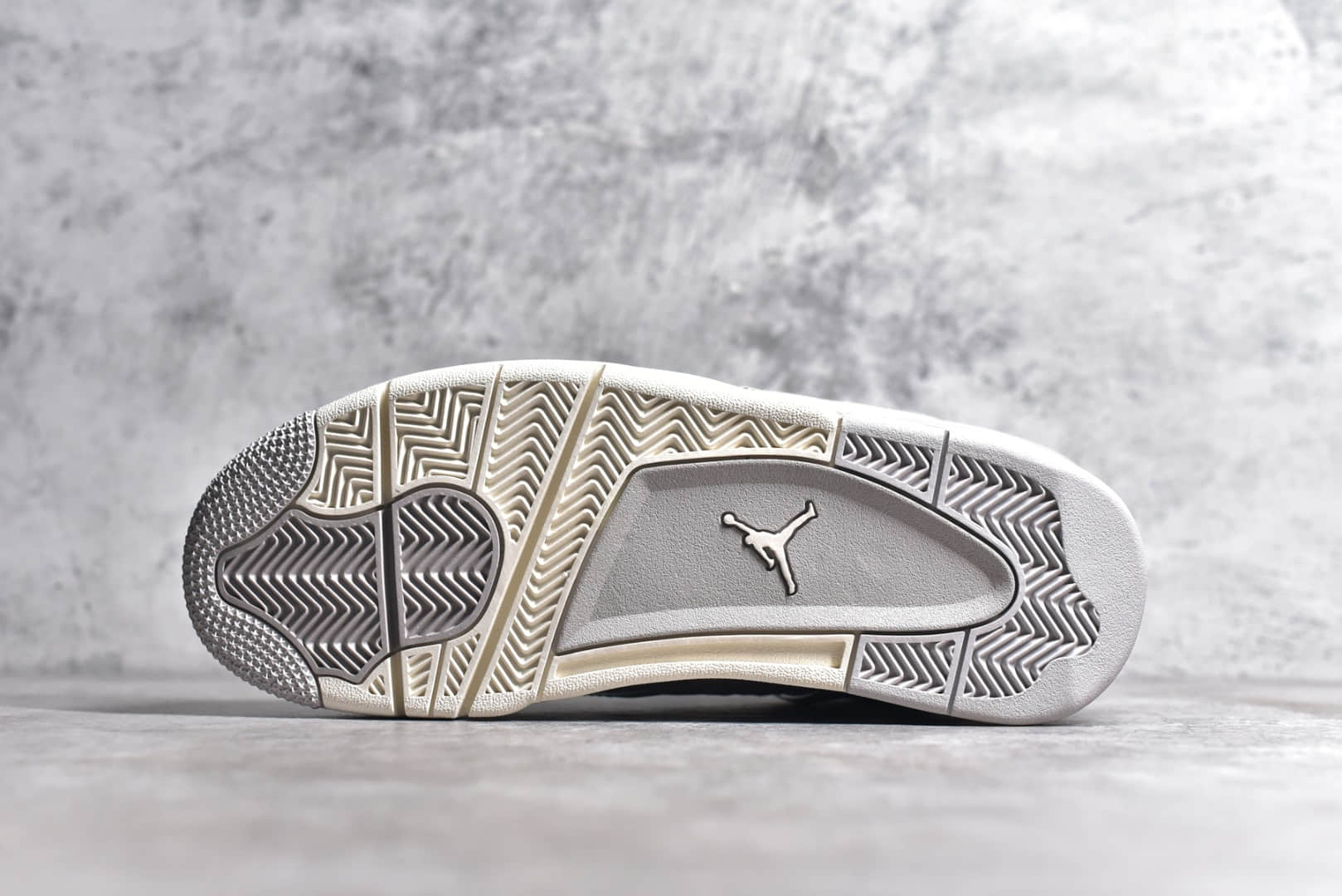 AQ9129 001GJ,AJ4灰色麂皮 IMG_256