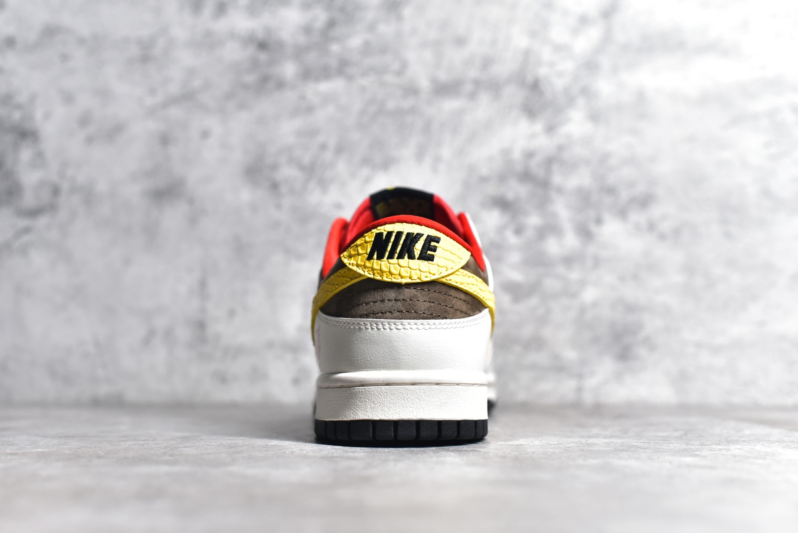 FC1688-161,耐克Dunk龙年限定,耐克Dunk灰红低帮,耐克Dunk中国风 IMG_256