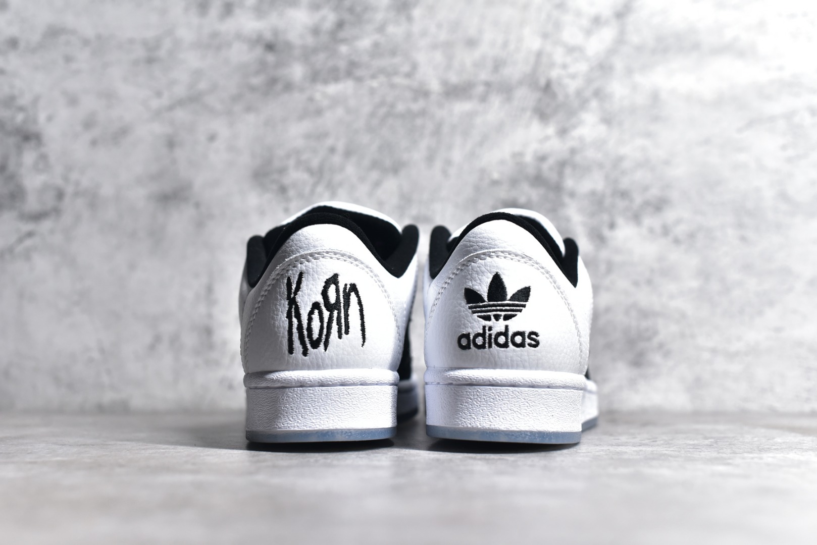 IG0793,阿迪达斯白黑低帮,高仿阿迪达斯板鞋 IMG_256