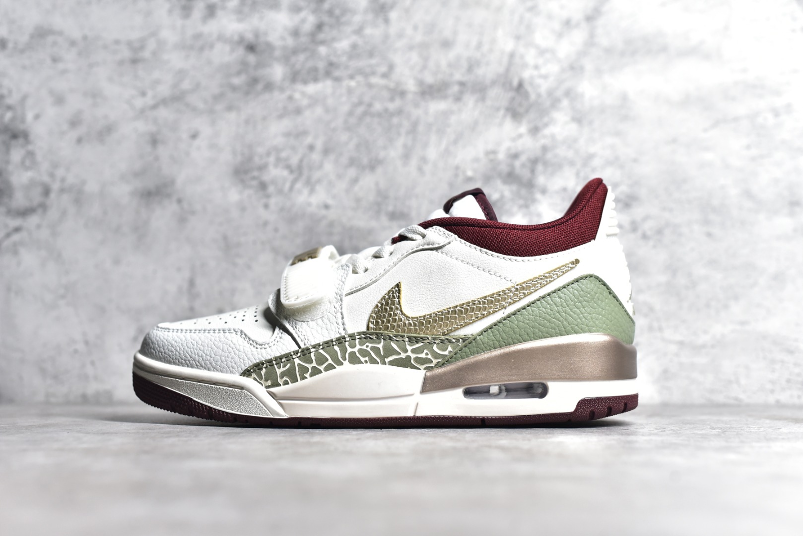 AJ312龙年限定白绿配色Air Jordan Legacy纯原版本AJ312爆裂纹AJ312配色图AJ312篮球鞋货号：FZ5047-120