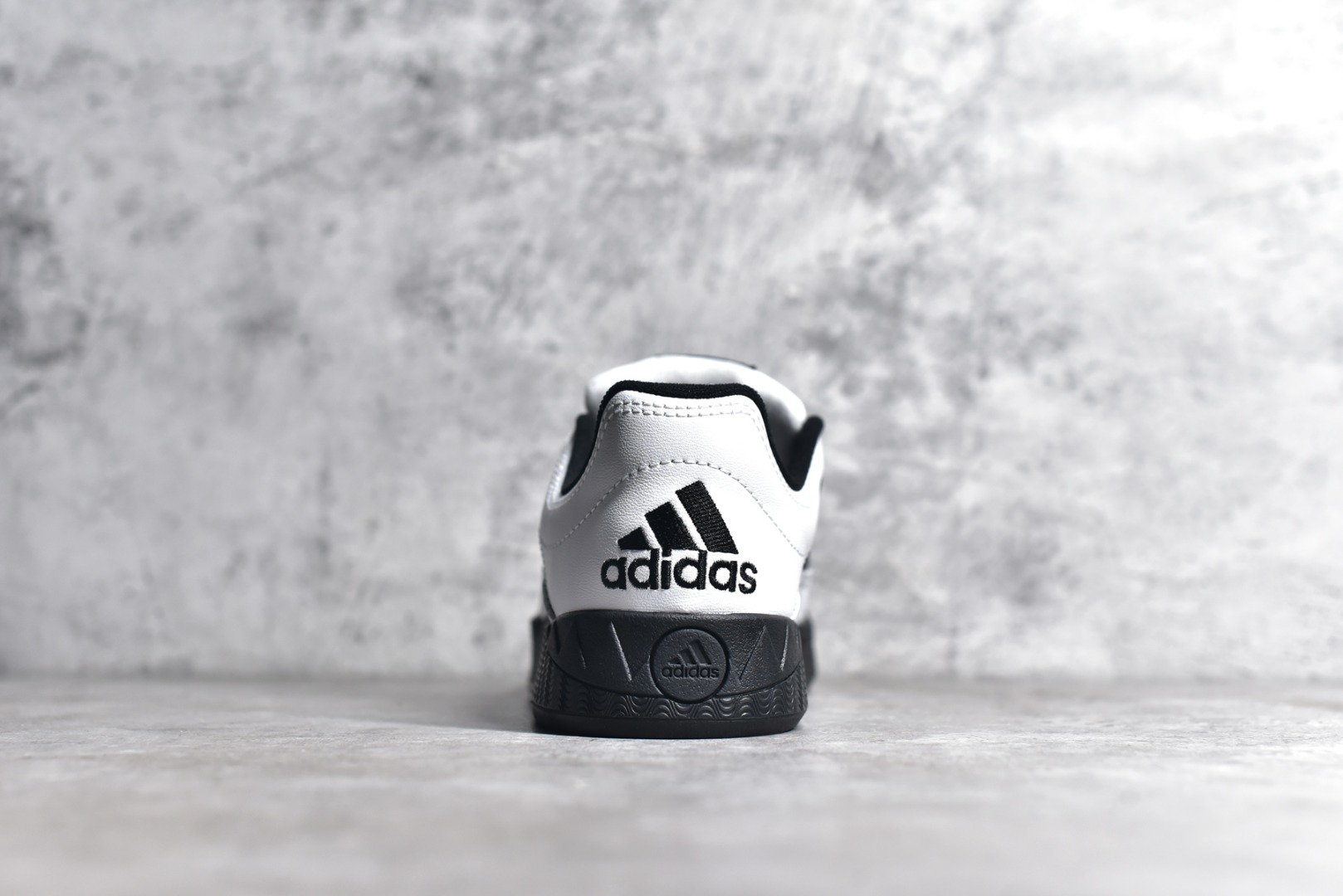 ID7717,阿迪达斯小白鞋,阿迪达斯三叶草白色 IMG_256