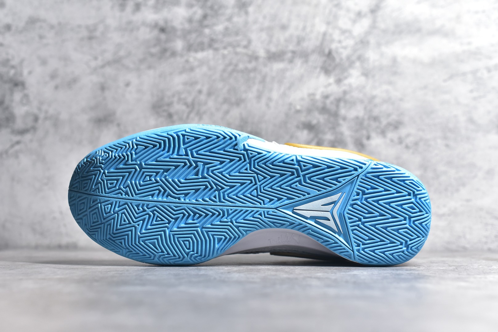 FV1291-100,莫兰特一代球鞋,耐克莫兰特球鞋 IMG_256