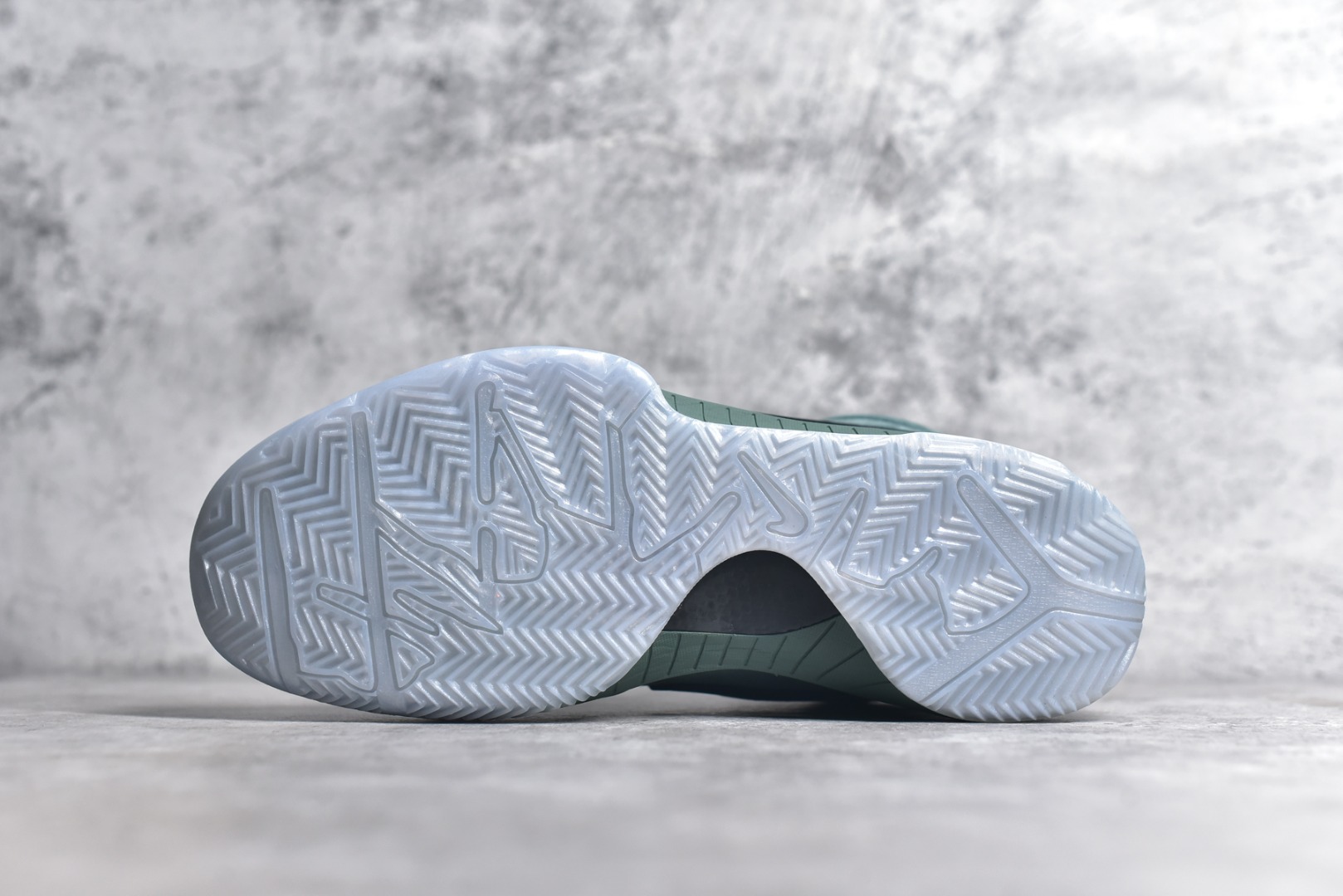 FQ3545-300,耐克科比4球鞋,科比高帮球鞋 IMG_256