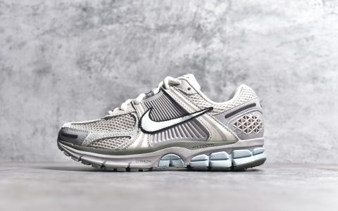 耐克灰色女子运动鞋Nike Zoom Vomero 5 PRM耐克灰色运动鞋耐克复古运动鞋耐克网面透气运动鞋货号FZ3653-104