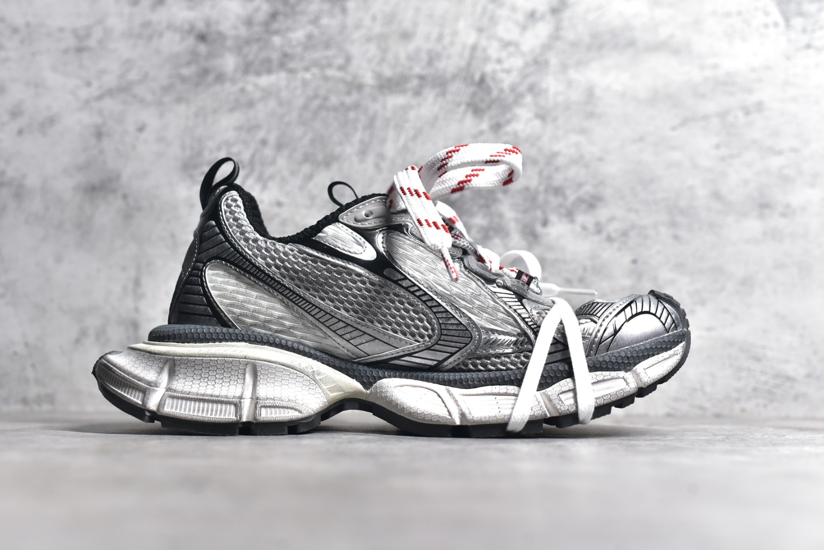 巴黎世家3XL灰色做旧老爹鞋,巴黎世家灰色老爹鞋,巴黎世家正品 巴黎世家3XL灰色做旧老爹鞋,巴黎世家灰色老爹鞋,巴黎世家正品