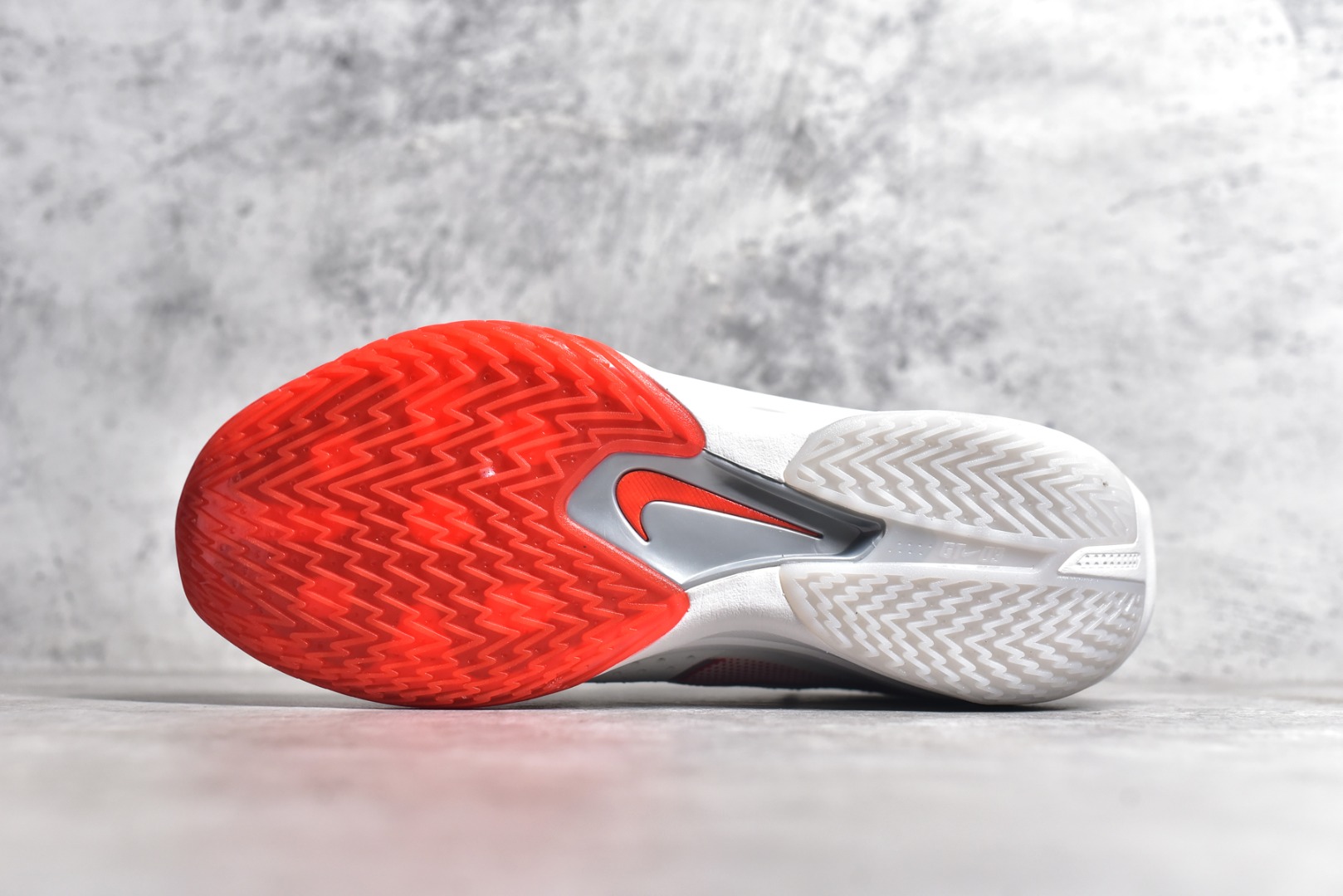 DV2918-101,耐克白红球鞋,耐克GT DV2918-101,耐克白红球鞋,耐克GT