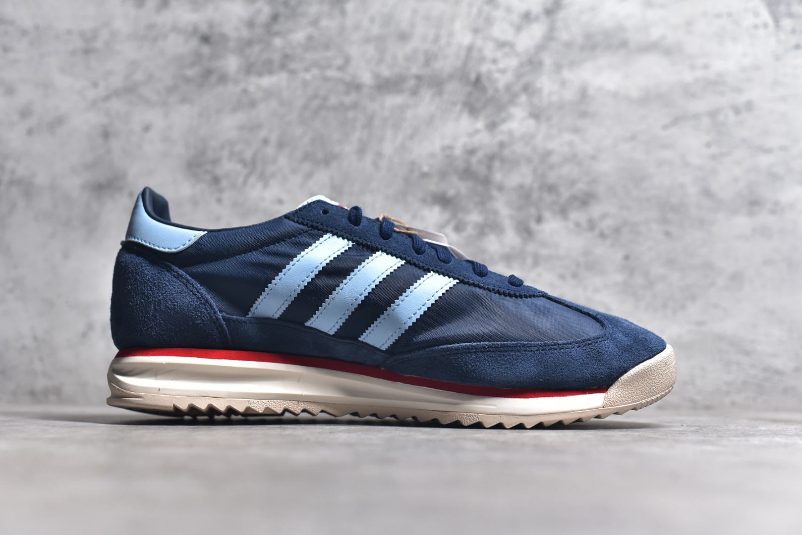 JI1283,阿迪达斯蓝色跑鞋,正品阿迪达斯跑鞋 JI1283,阿迪达斯蓝色跑鞋,正品阿迪达斯跑鞋