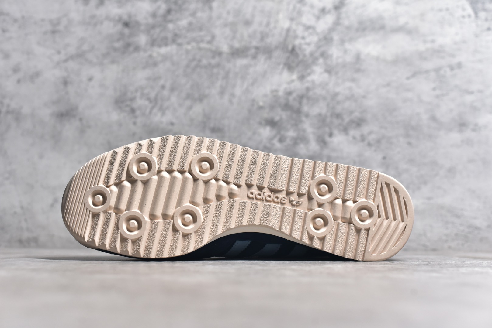 JI1283,阿迪达斯蓝色跑鞋,正品阿迪达斯跑鞋 JI1283,阿迪达斯蓝色跑鞋,正品阿迪达斯跑鞋