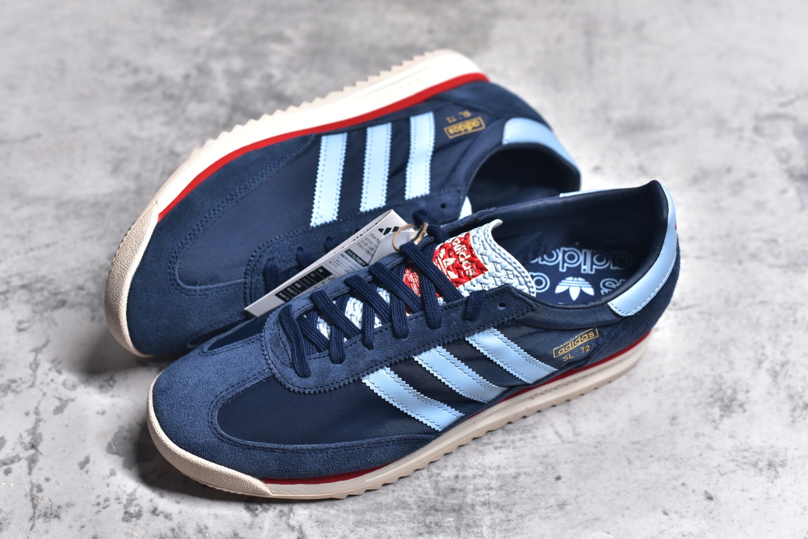 JI1283,阿迪达斯蓝色跑鞋,正品阿迪达斯跑鞋 JI1283,阿迪达斯蓝色跑鞋,正品阿迪达斯跑鞋