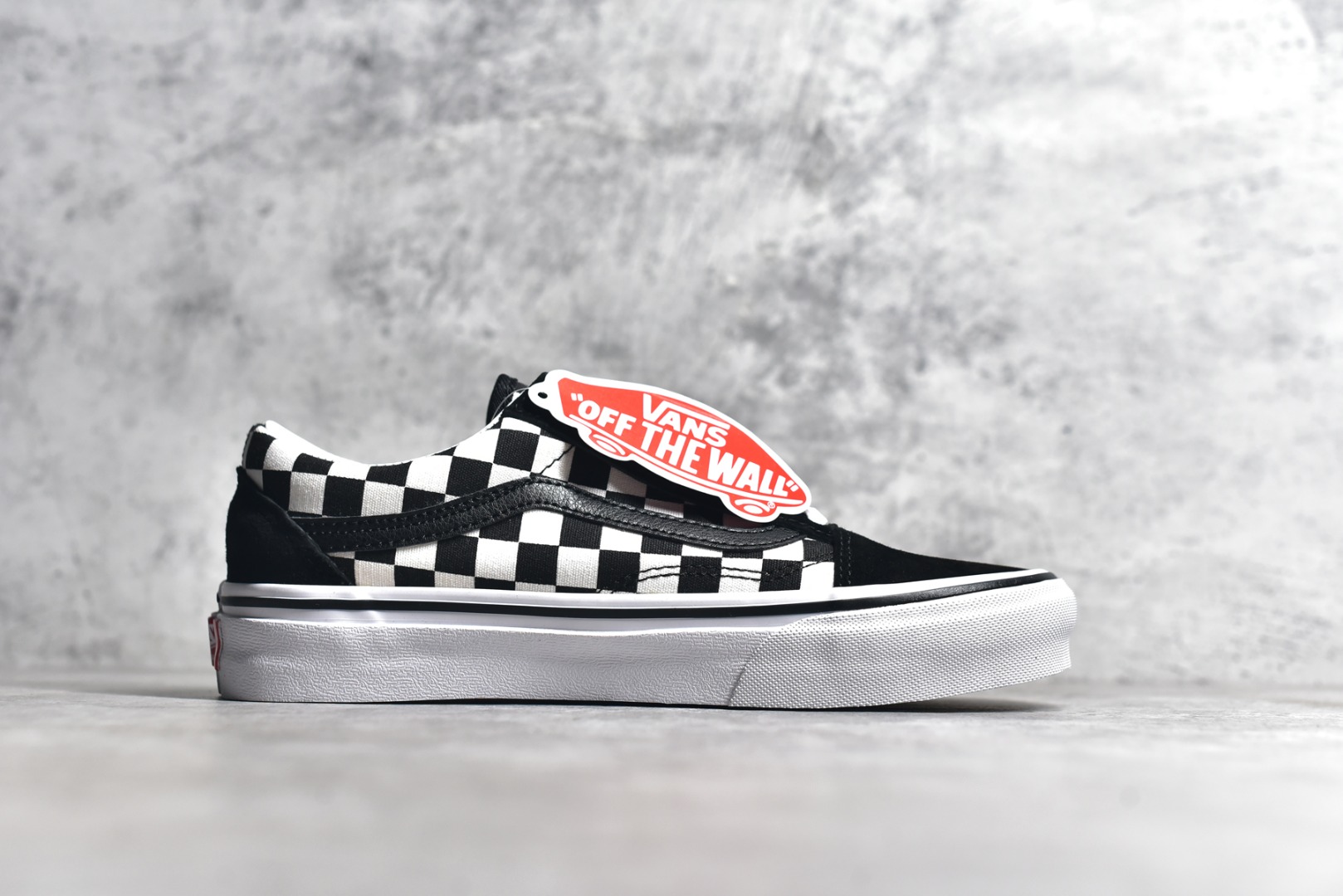 VN000D56BZW,万斯黑白棋盘格 VN000D56BZW,万斯黑白棋盘格