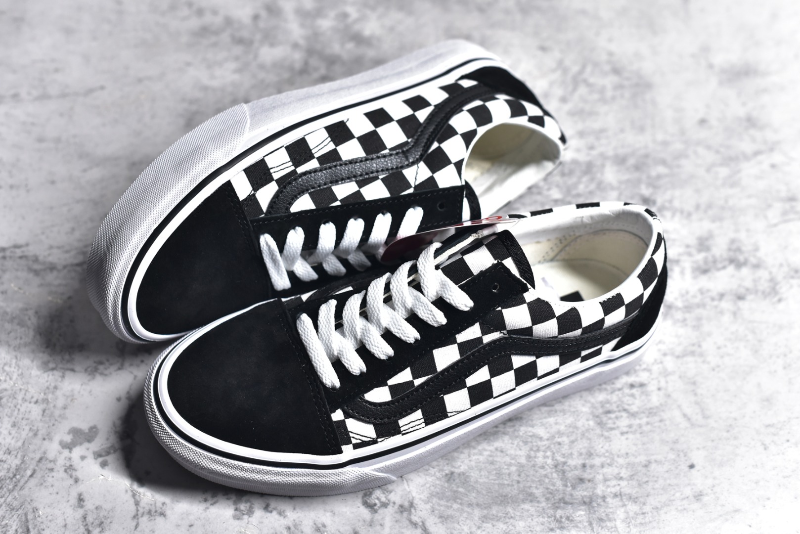 VN000D56BZW,万斯黑白棋盘格 VN000D56BZW,万斯黑白棋盘格