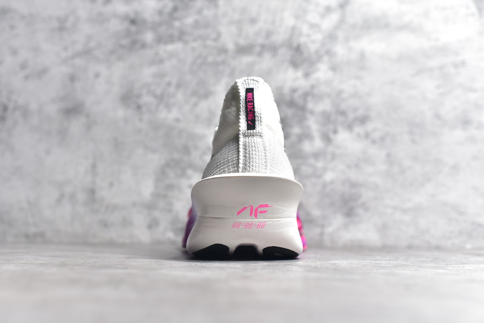 FD8311-100,耐克马拉松跑鞋,耐克白粉跑鞋,耐克阿尔法跑鞋 FD8311-100,耐克马拉松跑鞋,耐克白粉跑鞋,耐克阿尔法跑鞋