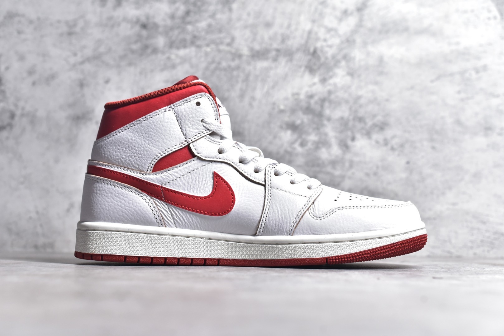 FJ3458-160,AJ1白红中帮