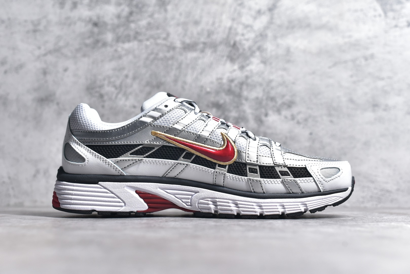 BV1021-101,耐克P6000