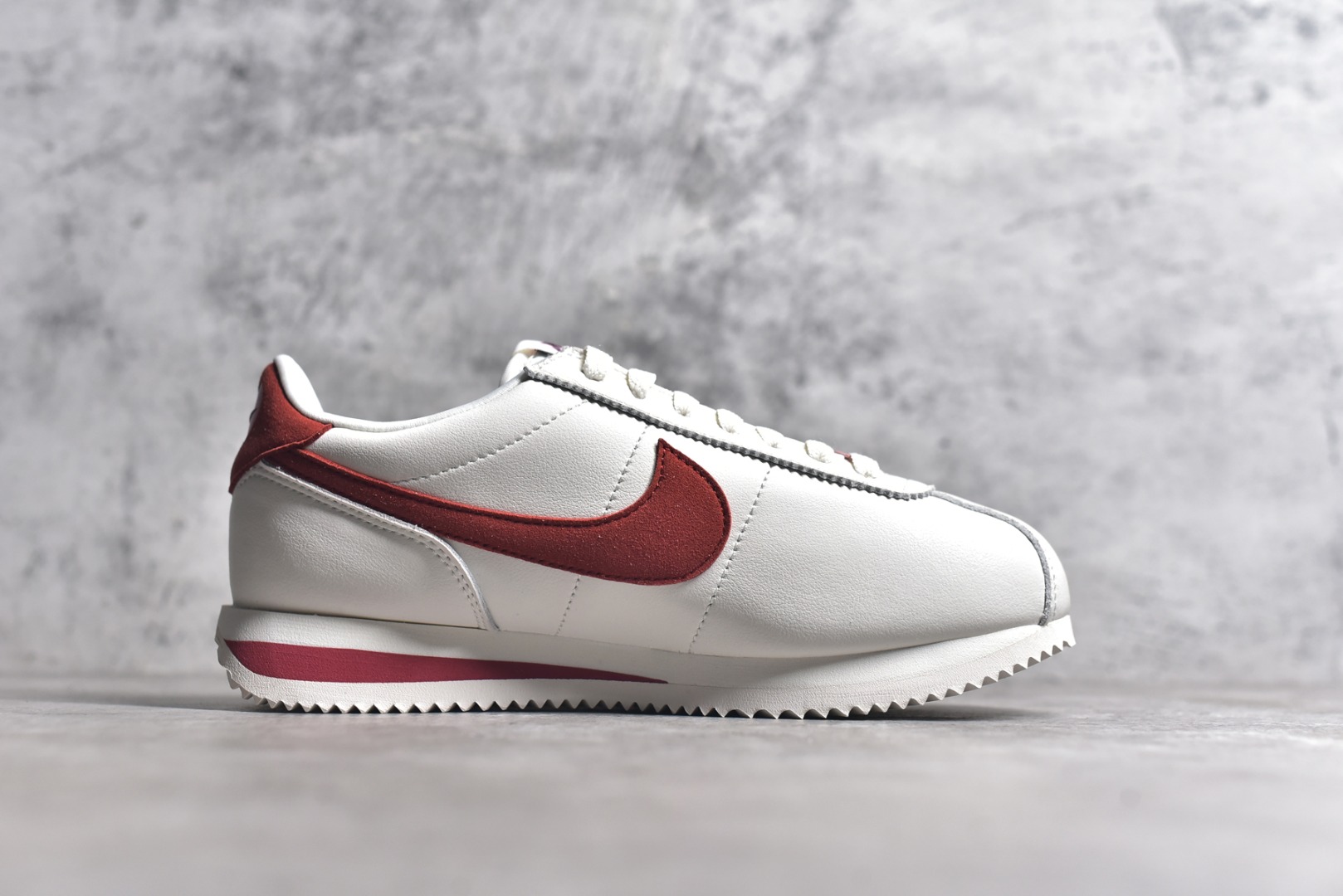 FZ5167-133,耐克阿甘白红,耐克阿甘正品 FZ5167-133,耐克阿甘白红,耐克阿甘正品