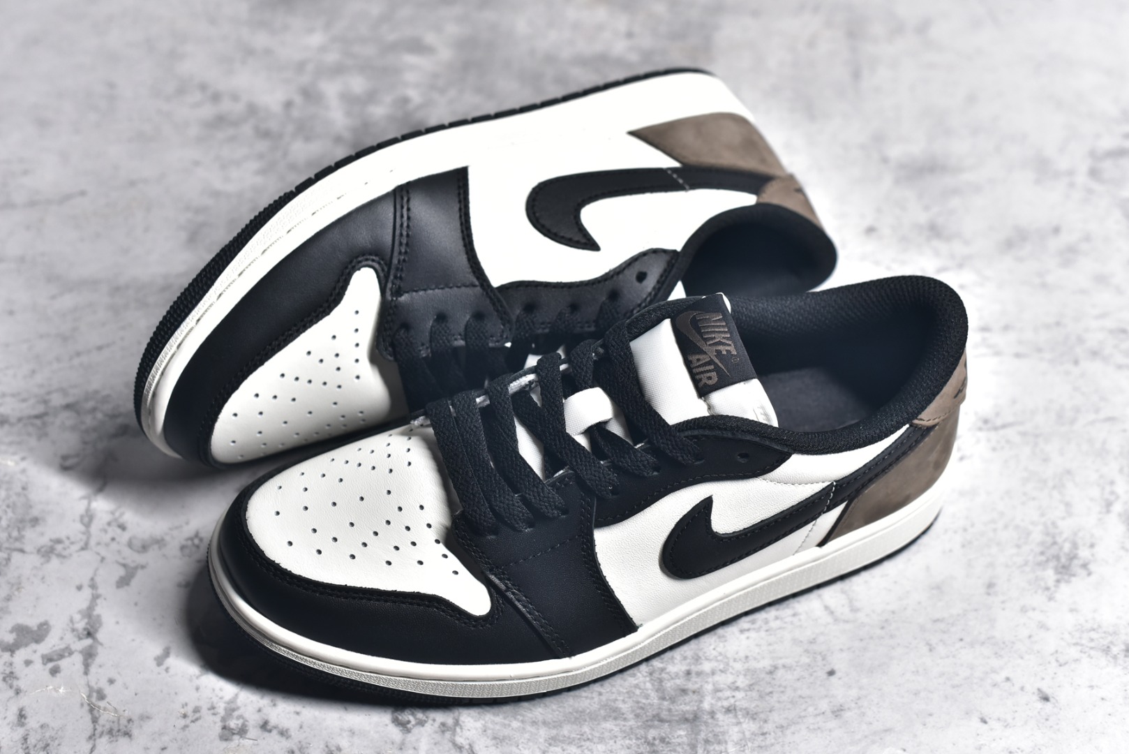 CZ0790-102,AJ1黑棕色低帮,AJ1摩卡 CZ0790-102,AJ1黑棕色低帮,AJ1摩卡